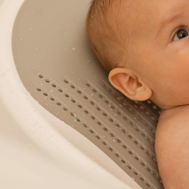 Newborn Baby Bath Support - Ergonomic Design | Lightweight and Portable | Anti-Slip | Suitable from Birth (White)