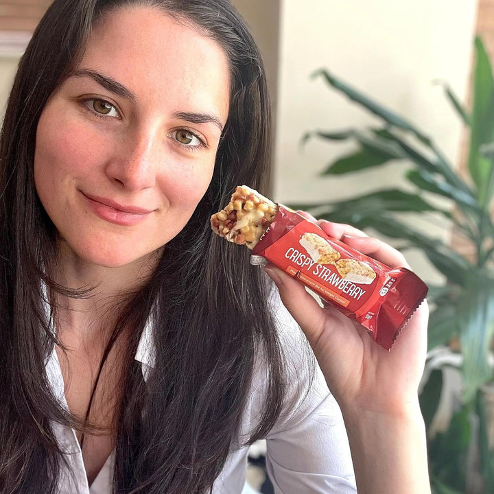 Crispy Strawberry Meal Bars - 10 Meals, 15G Protein, Gluten-Free, Low Sugar Meal Replacement Bars for Weight Loss, High Fibre, Vegetarian