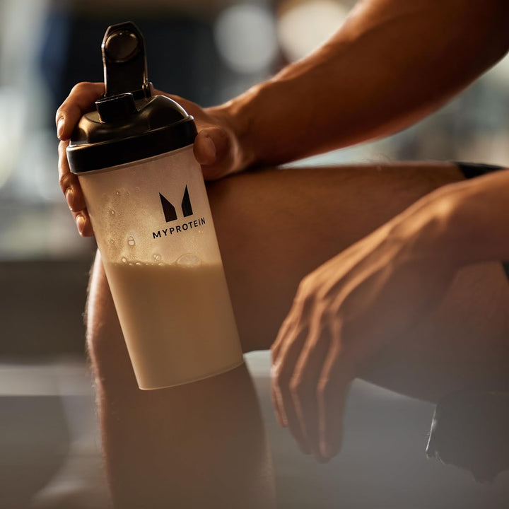 Impact Whey Protein Powder – Vanilla Flavour– 1Kg, 22G of Protein per Serving, Supports Muscle Building, Recovery & Lean Muscle Maintenance - 33 Servings