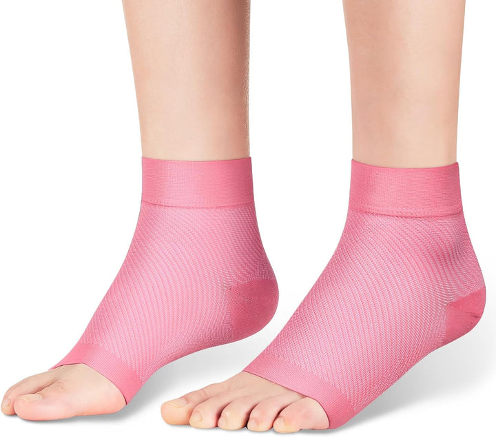 Plantar Fasciitis Socks 1 PAIR, Compression Foot Sleeves for Sport Arthritis Pain Relief, Ankle Support Brace for Men and Women Black M