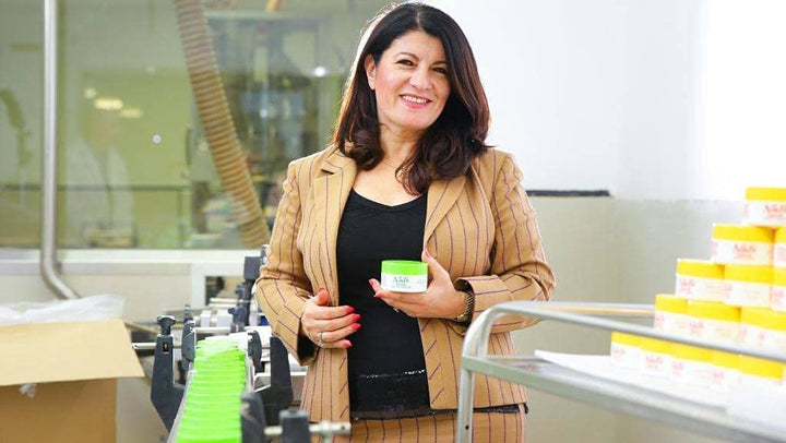 Original Natural Hair Removal Gel Wax Kit, Waxing Kit for Body, Arms, Bikini, Legs and Face, No-Heat Formula, Includes 1 Spatula, 5 Reusable Cotton Strips, 3 Cleansing Wipes, Gel Wax 170G