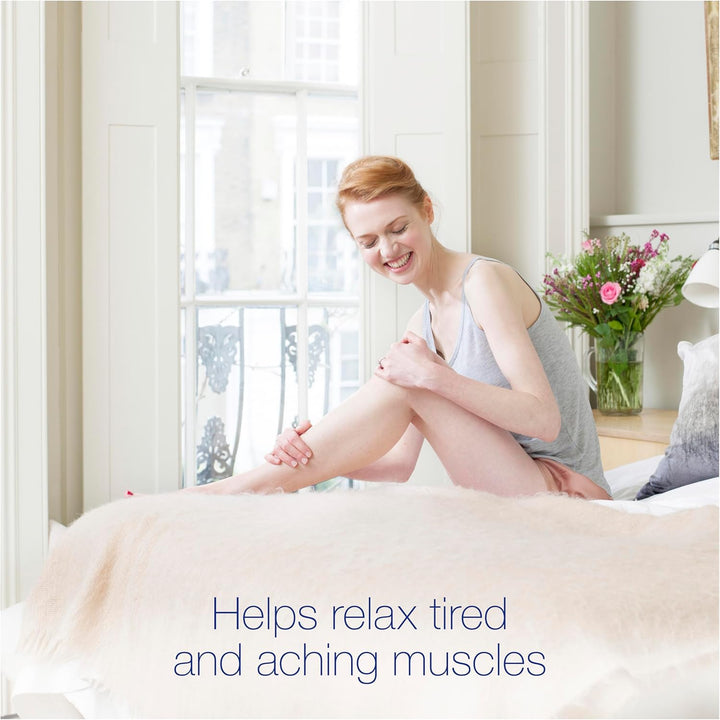 Relaxing Care Lavender & Chamomile Bath Salts with Skin-Natural Moisturisers to Relax Your Mind & Body, Leaving Your Skin Smooth & Soft 900 G