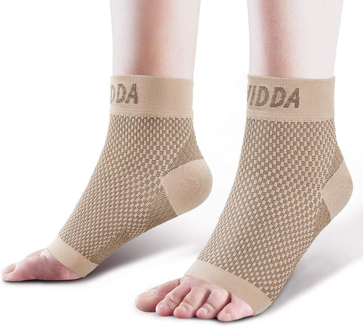 Plantar Fasciitis Socks 1 PAIR, Compression Foot Sleeves for Sport Arthritis Pain Relief, Ankle Support Brace for Men and Women Black M