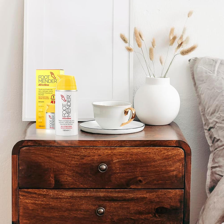 All in One | Treats and Heals Dry Feet, Hard Skin (Calluses), Corns and Cracked Heels (Heel Fissures) | Significant Effect after First Treatment | 100Ml