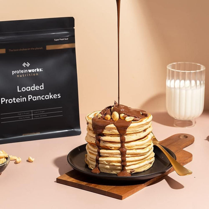 Protein Works - Loaded Protein Pancake Mix | Premium Pancake Mix | High Protein Pancakes | High Protein Breakfast | Low Sugar Snack | 16 Servings | Banana Choc Chip | 1Kg