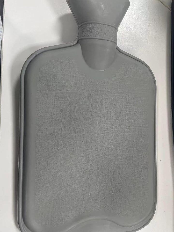 Hot Water Bottle with Fleece Cover - 2L Large Leakproof Hot Water Bag - Soft Hot Water Bottle with Hand Pocket and Natural Rubber -For Hands, Feet, Shoulders, Neck, Abdomen, Legs (Red)