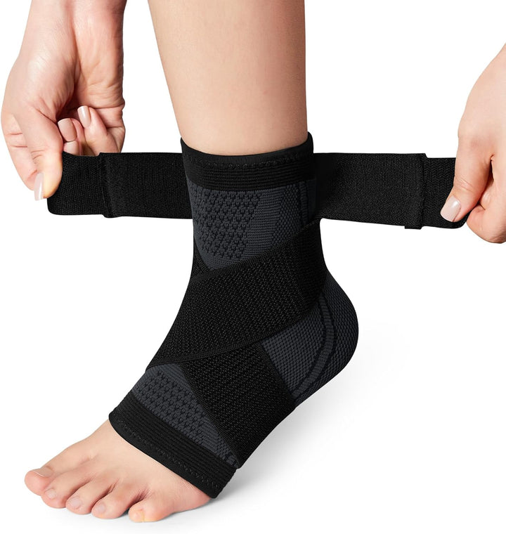 Plantar Fasciitis Socks 1 PAIR, Compression Foot Sleeves for Sport Arthritis Pain Relief, Ankle Support Brace for Men and Women Black M