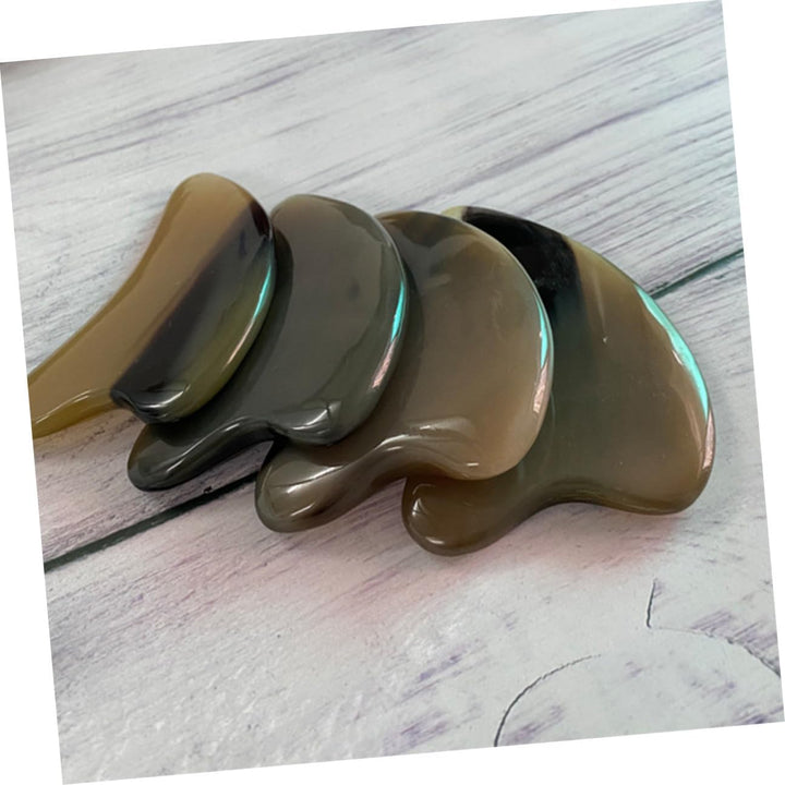 Ox Horn Guasha Board Thick Triangle Massage Scraper Tool for Face and Body Relaxation Portable Guasha Scraping Board for Neck Shoulders Arms Legs Relief and Skin Care