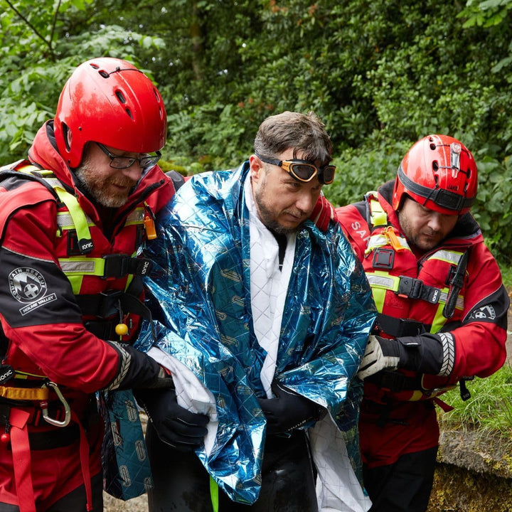 Premium Fleece Lined UK Made Professional Paramedic & Rescue Quality Emergency Blanket for Hypothermia Blanket Prevention, Large Size, for Outdoor Survival, Hiking, Backpacking