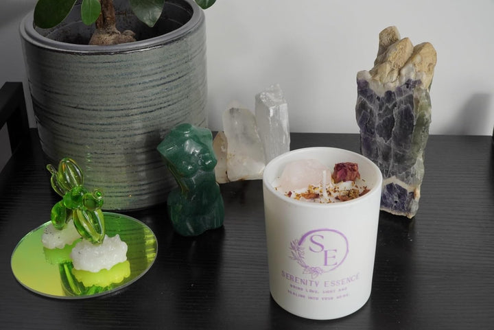 Lavender Candle with Rose Quartz Crystal Candle – Vegan Soy Wax Aromatherapy Candle, Healing & Stress Relief – Meditation & Relaxation – Christmas Gifts(60 Hrs)