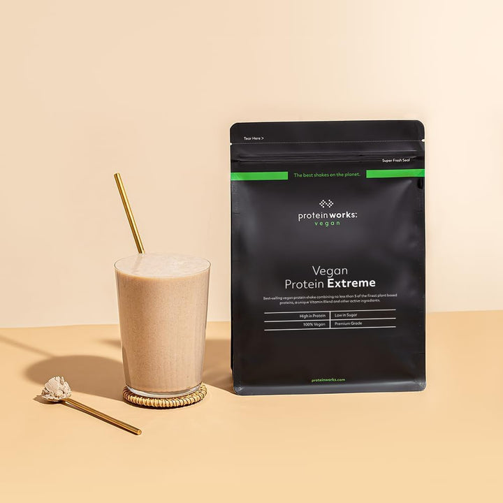 Protein Works - Vegan Protein Extreme, Added Vitamin Blend, Vegan Protein Powder, Plant Based Protein Shake, 28 Servings, Chocolate Silk, 1Kg