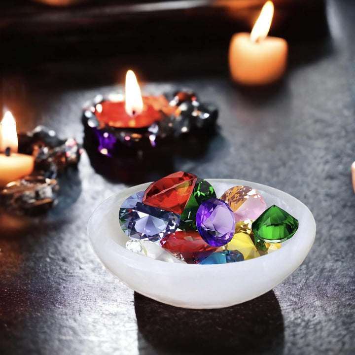 Crystal Selenite Charging round Shape Handmade Bowl Alter Cleansing Spiritual Energy Healing Plate Charge White Dish Meditation Tumbles Creative Dish Jewelry Storage Decoration or Gift