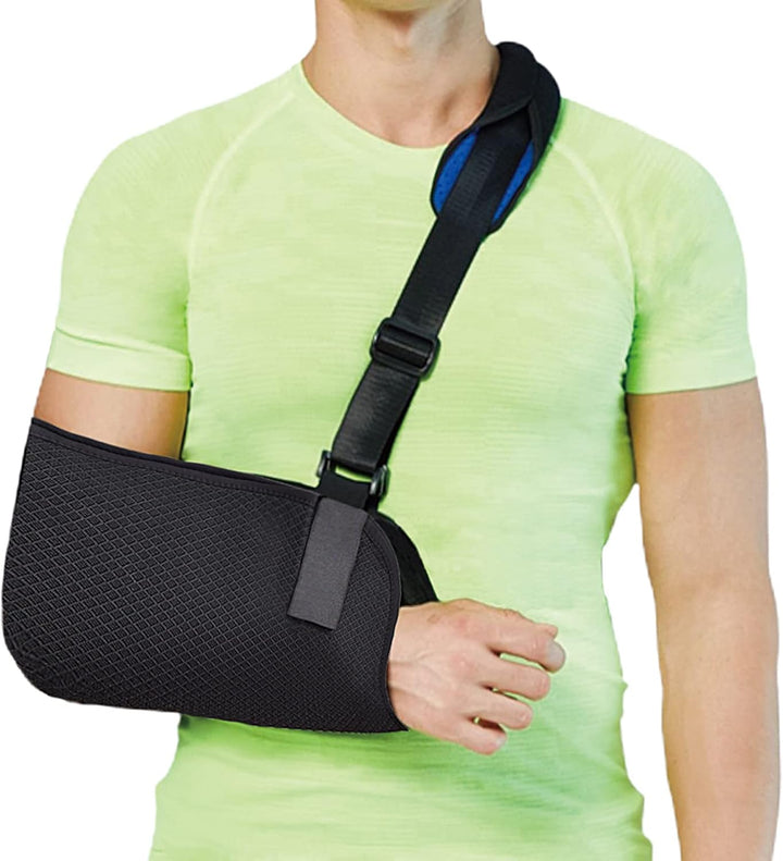Universal Arm Sling, Shoulder Immobilizer with a Foam Neck Pad for Women, Men, Teenager, Adjustable Arm Support Strap for Broken Wrist, Elbow, Dislocated Shoulder - M