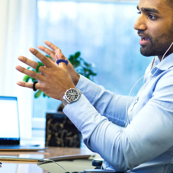 16 Pcs Spiky Sensory Finger Rings, Metal Acupressure Rings, Silent Anxiety and Stress Relief Fidget Ring Set for Teens, Adults - 8 Colours