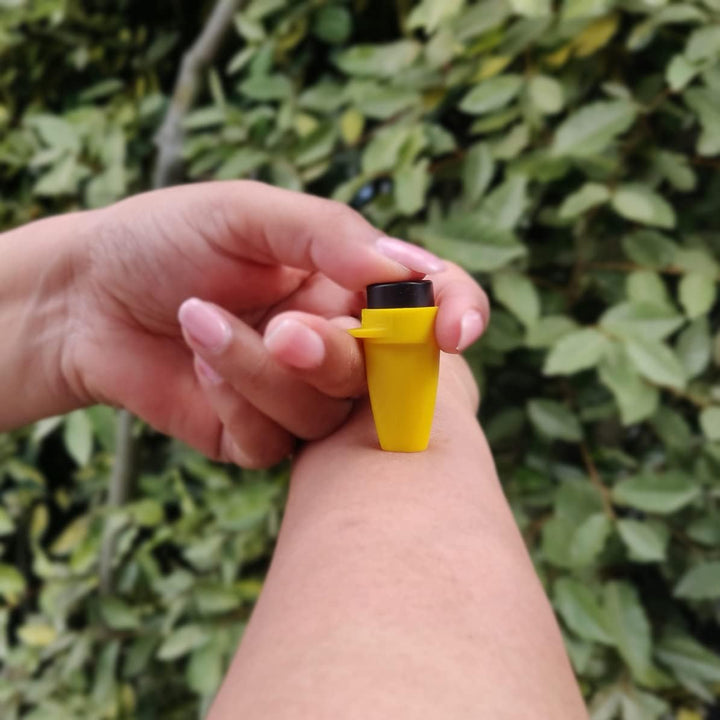 Mosquito Bite Relief – Fast Acting, Helps Reduce Itch, Soothes Swelling and Inflammation. a Chemical Free, Light Weight Pocket Size and Travel Freely Device. Made in EU.