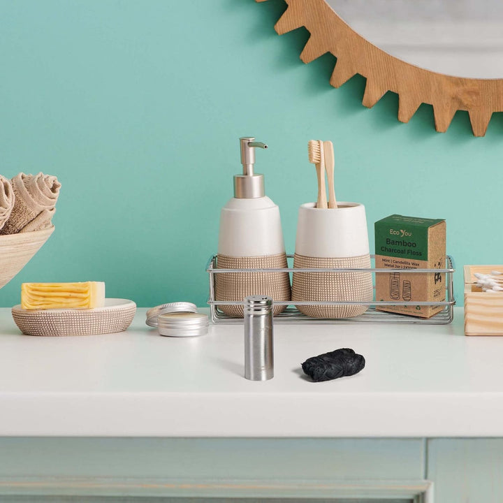 Eco Floss | 2 Charcoal Dental Floss Refills + Dental Floss Holder | Mint & Candelilla Wax | Bamboo Floss