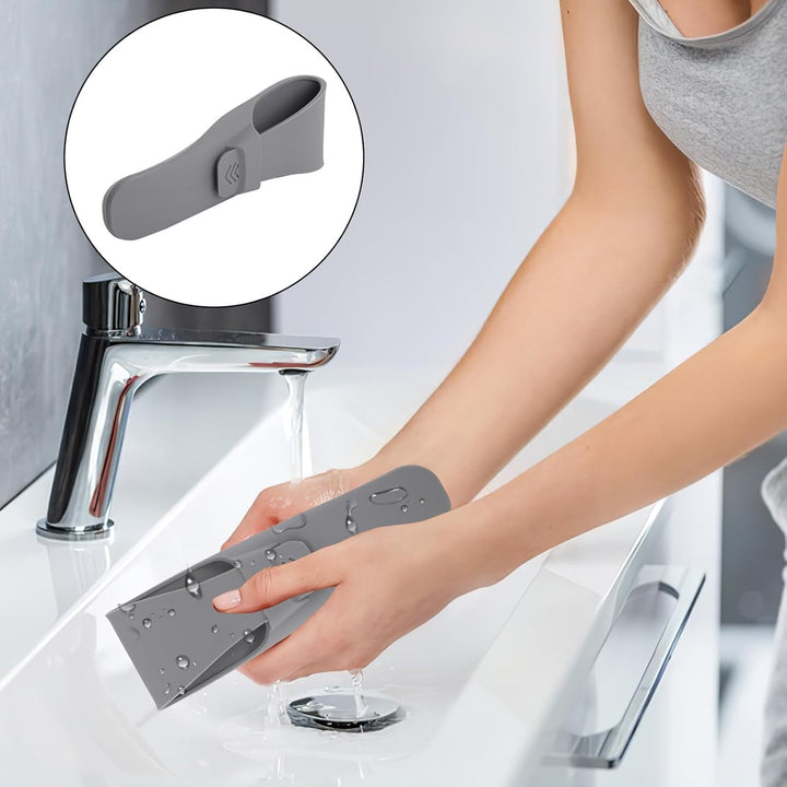 1Pcs Silicone Razor Travel Carrying Case,Waterproof Shaver Protector Shell Protective Bag Safety Case Beard Trimmer Storage Uniex for Manual Razor Storage and Travel (Gray)