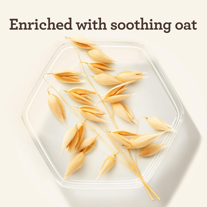 KIDS Bubble Bath & Wash 250Ml | Enriched with Soothing Oat Extract | Foam Body Wash Developed for Your Little Superhero | Childrens Toiletries Sets