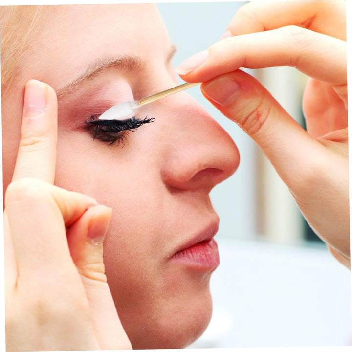 500Pcs Long Precision Cotton Swabs Ear Cleaning Swabs Makeup Applicator Sticks Cotton Tipped Applicator Keyboard Cleaning Tools