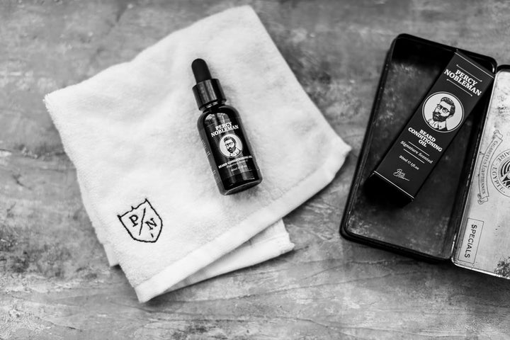 Beard Oil – 99 % Natural Conditioning & Grooming Oil – Argan, Jojoba, Avocado, Almond & Marula Oils – Vanille Musk Scent – Softens, Nourishes & Tames Coarse Beards (30 Ml)