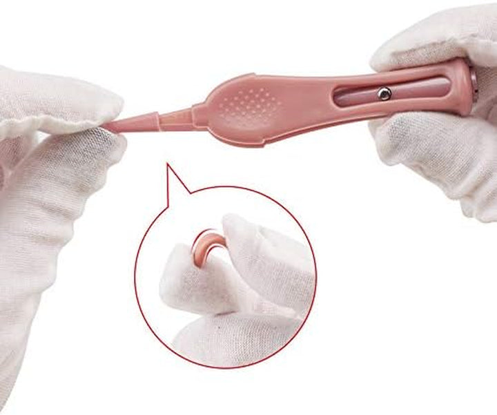 Infant Nose Cleaning Tweezers with LED Light Safety Round-Head Baby Ear Nose Navel Cleaner Tool Forceps Plastic Cleaner Clip, Newborn Safety Safe Care (Blue)