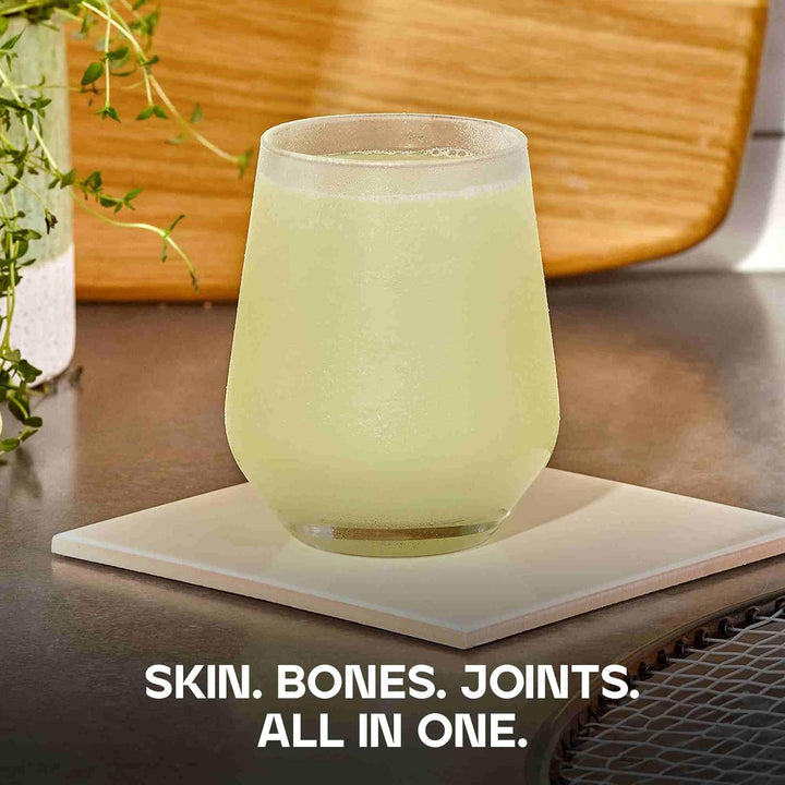 Collagen Powder with Peptides and Vitamin C | Hydrolysed Bovine Collagen | High-Protein Supplement for Use in Smoothies, Shakes & Recipes | Joint & Skin Routine | Unflavoured | Easy Mixing | 500G