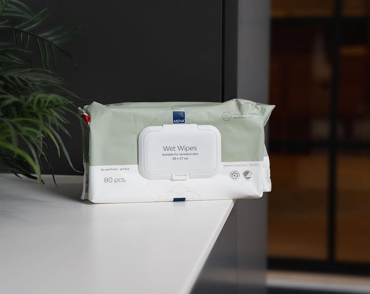 Wet Wipes - Pack of 80 Heavy Duty Incontinence Wipes - Fragrance & Colourant Free, Dermatologically Tested