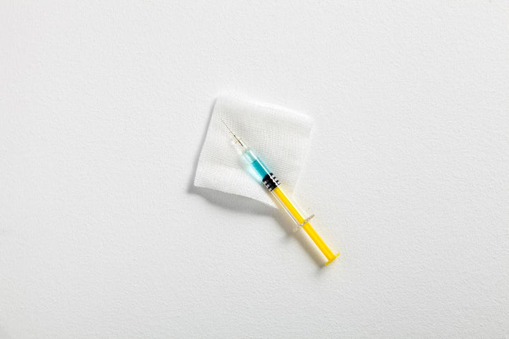 Alcohol Swabs 100 Pack, for Use as Single Use Pre Injection & Weight Loss Injection Wipes, Wound Cleaning, Surface Sterilisation & Medical Use. 70% Isopropyl Alcohol.