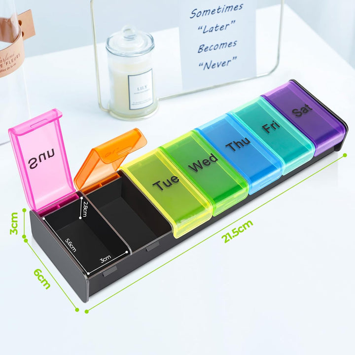 Pill Box 7 Day 1 Times a Day, Weekly Tablet Organiser, Travel Daily Pill Box Organiser 7 Day, Large Pillbox Tablet Box Portable Pill Case Tablet Dispenser for Travel Work, Black