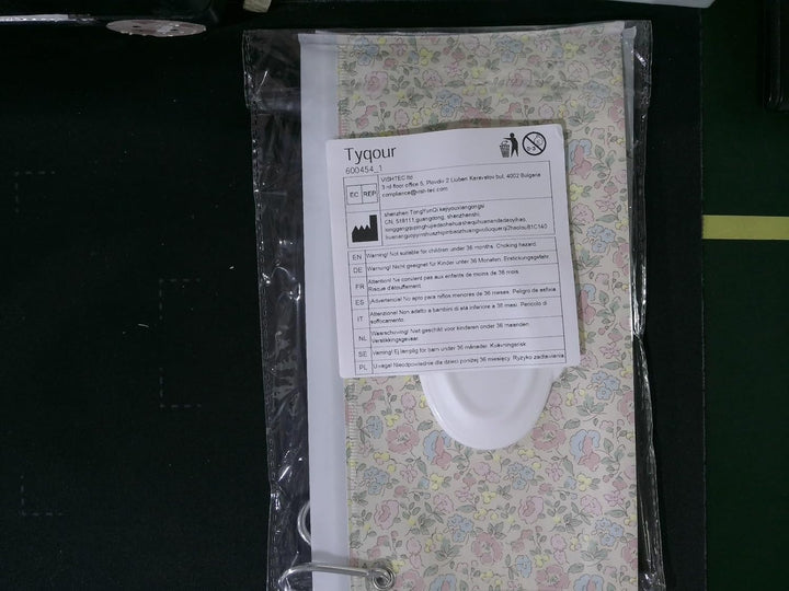 2 Pack Reusable Wipes Pouch Baby Wipe Holder Portable Wet Wipes Dispenser Refillable Travel Baby Wipes Case Waterproof and Dustproof, Baby Wipes Holder Keeps Wipes Fresh