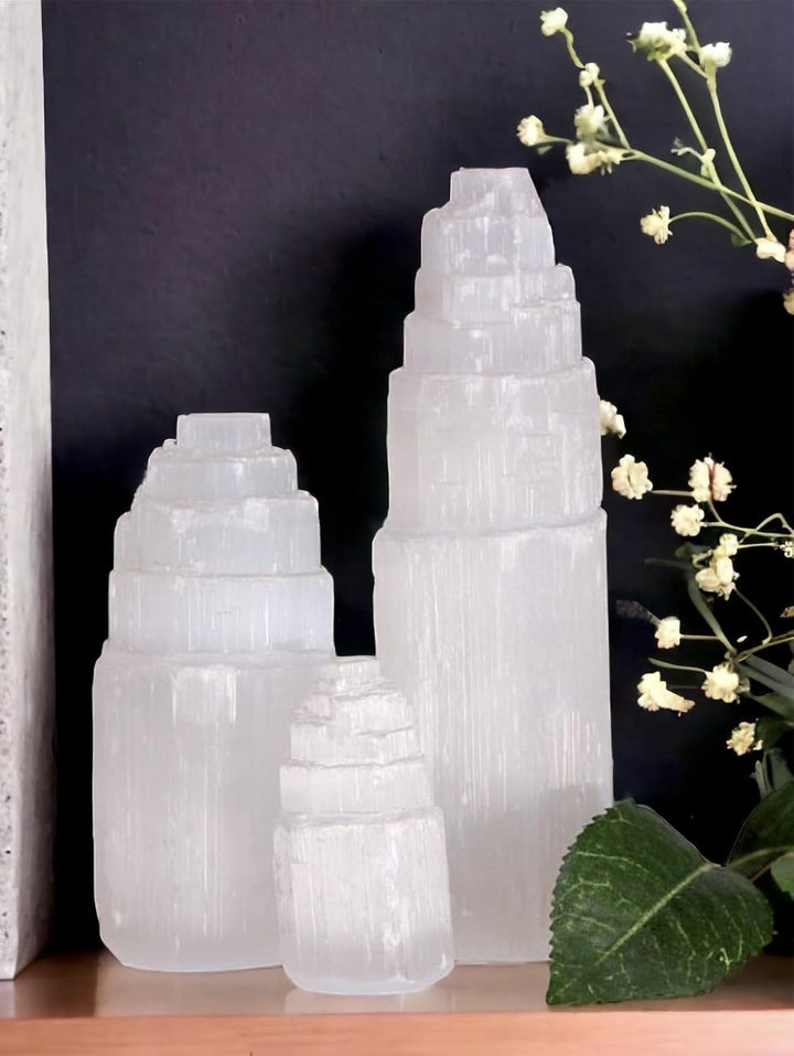 Selenite Crystal Lamp Handmade Natural White Selenite Tower Lamp Spiritual Healing Cleanse and Recharge Crystals Table Lamp Meditation Mineral Decoration Gift (30 Cm)