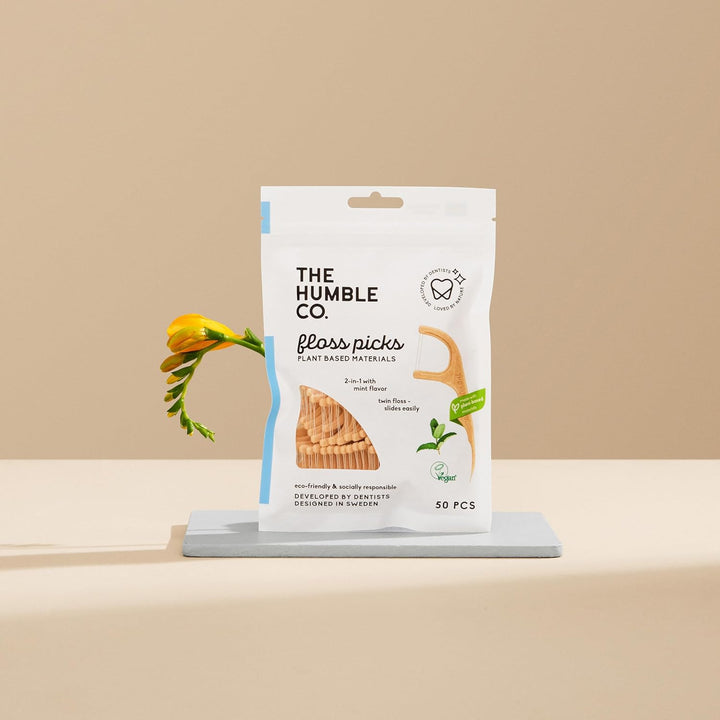 - Dental Floss Picks - Mint Flavour - Slides Easily - Developed by Dentists - Designed in Sweden - Teeth Cleaning - Sustainable & Reusable - Vegan & Cruelty-Free - 50P