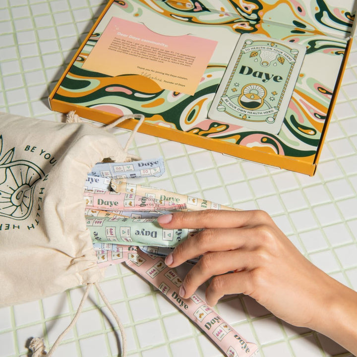 Organic Tampons Regular | 18Ct | Pesticide & Metal Tested, 100% Organic Cotton, Best Absorbency | No-Shed Sleeve, Sugarcane Applicator