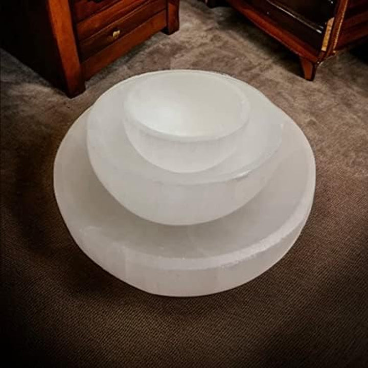 Crystal Selenite Bowl round Shape Handmade Carved Alter Cleansing Charging Spiritual Energy Healing Plate White Dish Meditation Tumbles Creative Decoration Gift (14 Cm)