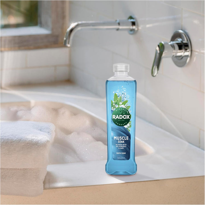 Radox Mineral Therapy Bath Soak Muscle Soak Uniquely Blended with Minerals, Herbs & a Soothing Thyme Fragrance for a Restorative Bubble Bath 500 Ml
