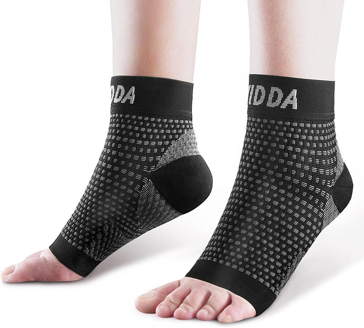 Plantar Fasciitis Socks 1 PAIR, Compression Foot Sleeves for Sport Arthritis Pain Relief, Ankle Support Brace for Men and Women Black M