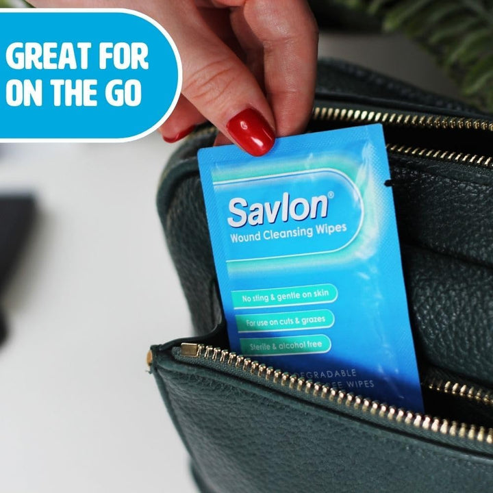 Wound Cleansing Wipes, Alcohol Free, Cleaning Wipes for Wounds, Pack of 10 Wipes, Gentle, for Cuts and Grazes, Sterile, Alcohol Free, Biodegradable Plastic Free Wipes