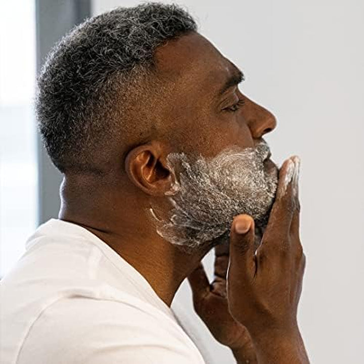 Pre Shave Cream, 100Ml, Refreshing and Toning Pre Shaving Cream with Eucalyptus Oil and Menthol, Made in Italy, Green