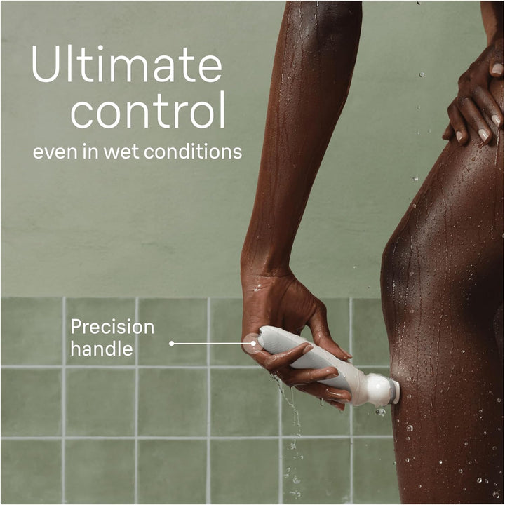 Silk-Épil 9, Epilator with Pivoting Head for Easy Hair Removal, Wet & Dry, Lasting Smooth Skin, with Lady Shaver Head & Trimmer Comb, 9-441, White/Silver with EU Plug